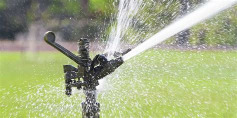 10 Best Sprinkler Heads for Your Lawn in 2020 - Solid Guides