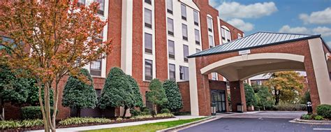 Hotels near Greensboro Airport | Four Points by Sheraton Greensboro Airport