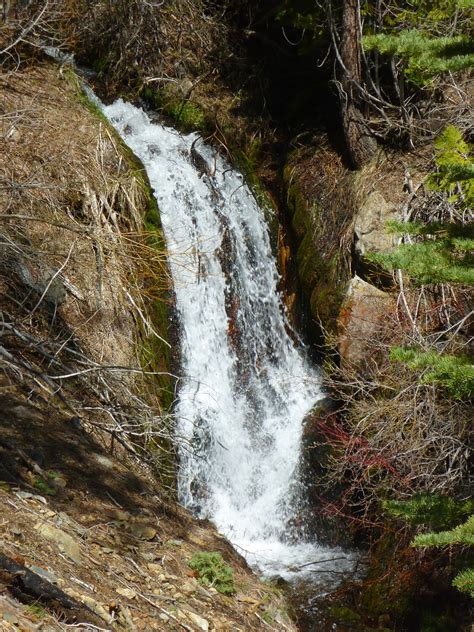 Trailing Ahead: Kings Canyon Falls: Upper Waterfall Loop