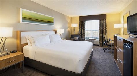 HOLIDAY INN EXPRESS & SUITES - SHERWOOD PARK - Updated 2020 Prices ...