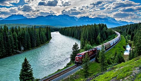 What to Wear for a Train Trip Across Canada in Summer