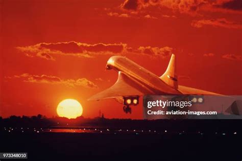 95 Britain Concorde Takeoff Stock Photos, High-Res Pictures, and Images ...