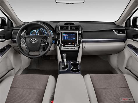 2014 Toyota Camry Hybrid: 41 Interior Photos | U.S. News