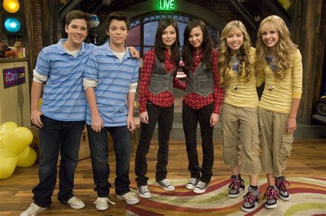 47 best images about icarly goodbye on Pinterest | Miranda cosgrove ...