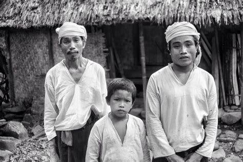 Suku Baduy Dalam dan Tradisi Mempertahankan Budaya - Pejalan Senja