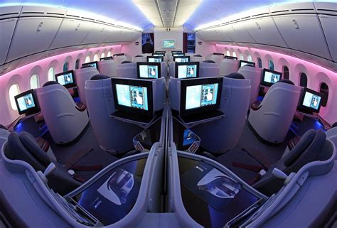 Qatar Airways Boeing 787-8 Seat Configuration and Layout - Aircraft ...