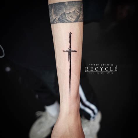 sword tattoo – Google Kereső | Sword tattoo, Tattoos, Tattoos for guys