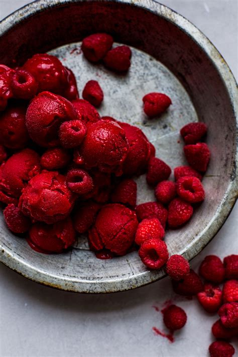 Easy 3-Ingredient Raspberry Sorbet — My Diary of Us