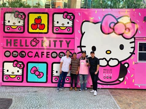 Las Vegas Hello Kitty Cafe Opening