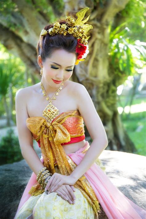 Portrait thai woman with modern thai dress. | Beautiful thai women ...