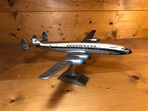 Manufacturer’s Models of the Lockheed Constellation - World Airline ...