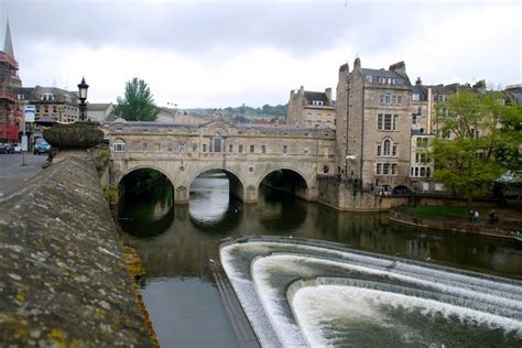 Pulteney Bridge - Bath (Inglaterra - UK) - 2010 UNESCO Little Cottages ...