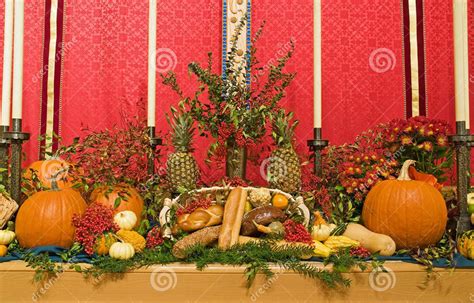 Pin by Sharon Conlyn on Liturgical Decor | Fall church decorations ...