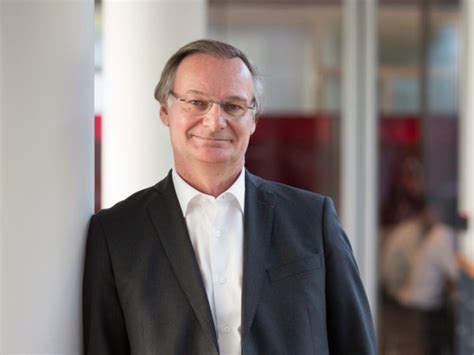 Accenture CEO advocates for equal pay - Business Insider