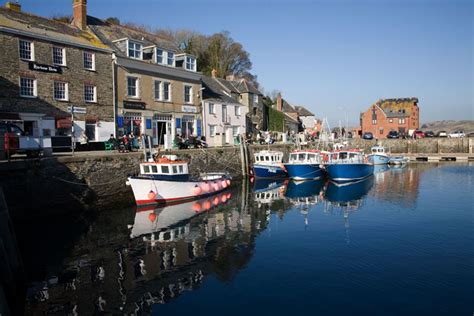 Padstow Harbour | Cornwall Guide Images