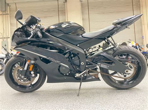 Buy 2012 Yamaha R6 Raven - 2000 Miles | AK Motors