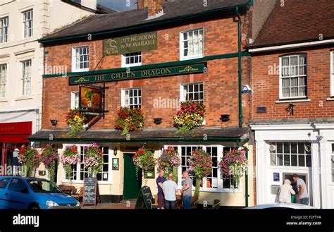 The Green Dragon pub, High Street, Marlborough, Wiltshire, England, UK ...