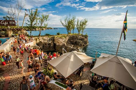 Cliff Jumping, Jamaica: Everything You Need to Know | Beaches