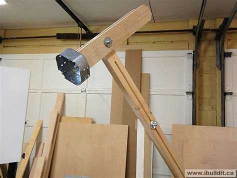 How To Make A Wooden Light Stand - IBUILDIT.CA