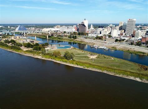 Mud Island and Memphis Tennessee on the Mississippi River Photograph by ...