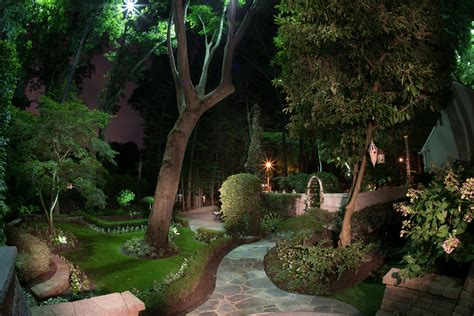 Landscape Lighting Installation | Outdoor Lighting Design | Outdoor ...