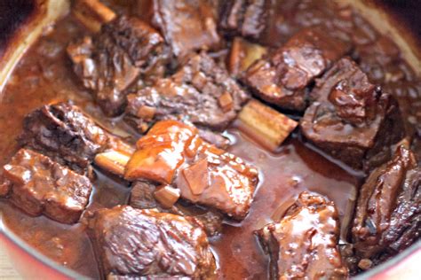 Braised Beef Short Ribs Recipe {Slow Cooked} - Tasty Ever After