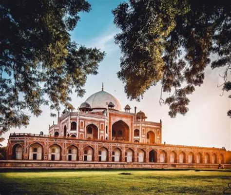 Interesting Facts,History & Unique Things About Humayun’s Tomb