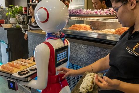 Are Restaurant Robots the Wave of the Future? - OneDine