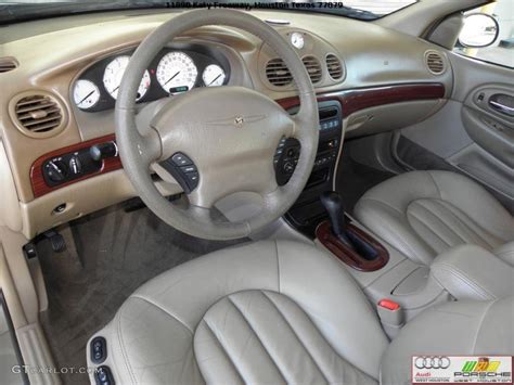 Sandstone Interior 2002 Chrysler Concorde Limited Photo #40301079 ...