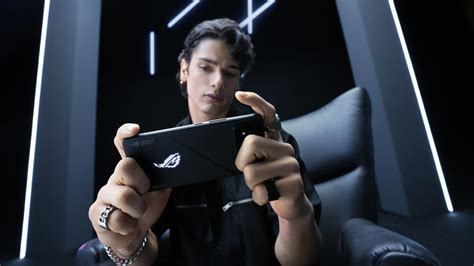 Asus ROG Phone 8 unveiled – the new gaming phone king?