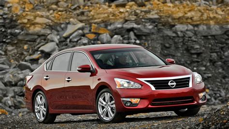 2013 Nissan Altima: 31-MPG Combined Rating For Mid-Size Sedan