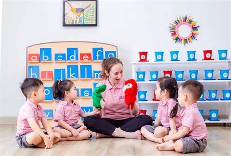 Những tiêu chuẩn ‘vàng’ của giáo viên mầm non Montessori - Trung tâm ...