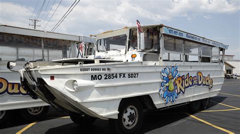 NTSB: Missouri Duck Boat Sinking That Killed 17 Could Have Been Avoided ...