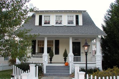 American Bungalow Style Houses Facts and History | Guide to ...