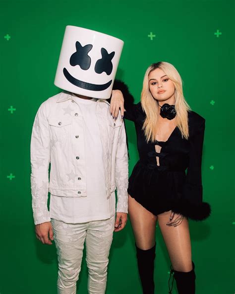 Marshmello Outfit from May 30, 2021 | WHAT’S ON THE STAR?