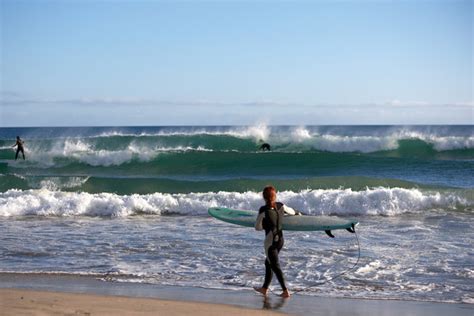 Surfing in New Zealand and why is it worth to try out