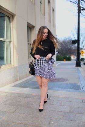 How to Wear Checkered Skirt: 15 Amazing Outfit Ideas - FMag.com