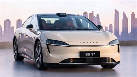 Huawei Launches Luxeed S7 EV In China With 855 Km Driving Range; Full ...