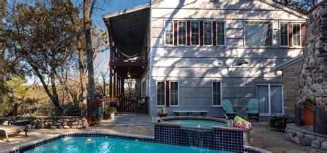 Hotels with Heated Pool and Private Pool Rooms in Texas