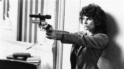 Escape From New York at 40: Adrienne Barbeau on Playing an Action Hero ...