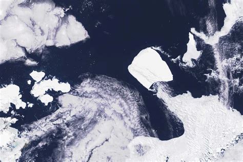 World's largest iceberg A23a tracked by satellite images | New Scientist