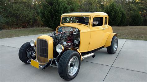 1932 Ford 5 Window Coupe | GAA Classic Cars