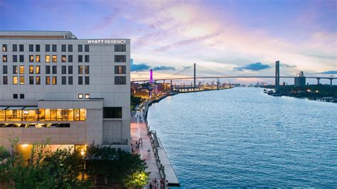 Downtown Savannah, GA Riverfront Hotels | Hyatt Regency Savannah