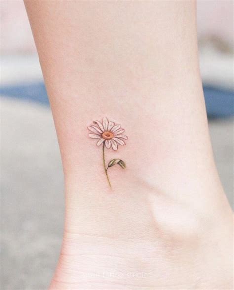 140+ Beautiful Daisy Tattoo Designs with Meanings (2022 ...