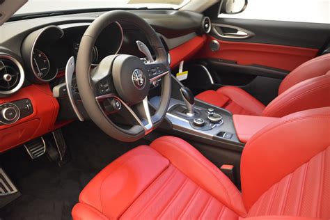 Alfa Romeo Giulietta Interior Red | Awesome Home