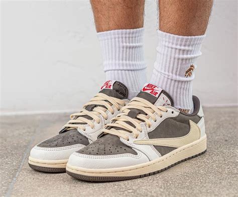 travis scott jordan 1 low new, clearance Save 65% - research.sjp.ac.lk