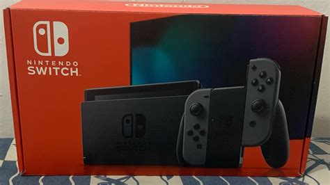 Unboxing Nintendo Switch - YouTube