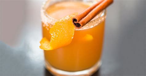 Hot Spiced Cider Cocktail Recipe : Rum : DrinkWire