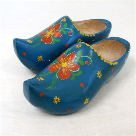 Dutch wooden shoes, Wooden shoes, Wooden clogs dutch