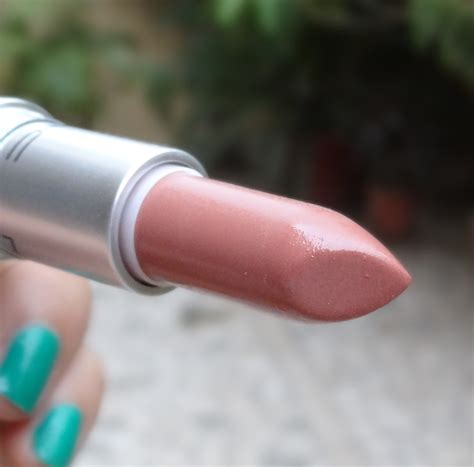 Mac Hug Me Lipstick Swatches, Review: The Perfect Nude ! - Peachesandblush